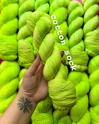 BANANA (dyed to order)