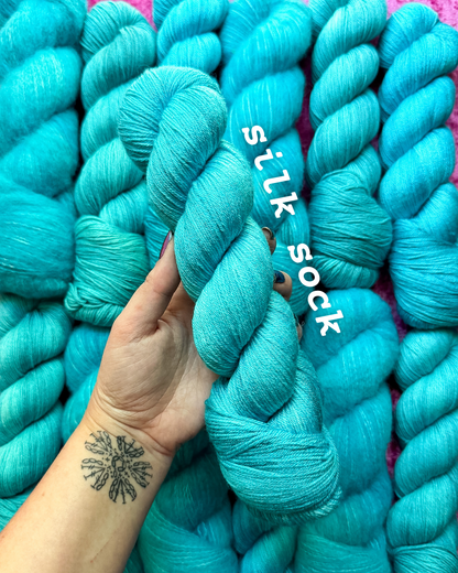 BLUE SPIRULINA (dyed to order)