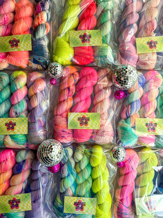 MYSTERY GLO ✦ 3 Pack