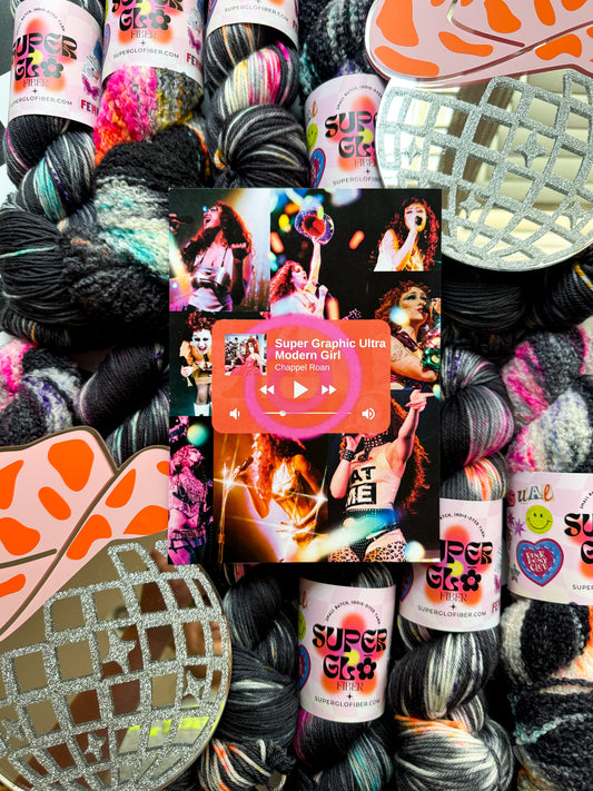 SUPER GRAPHIC ULTRA MODERN GIRL ✦ pre-order